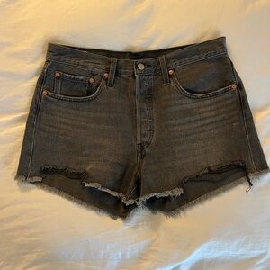 Levi’s 501 Cut-Off Shorts